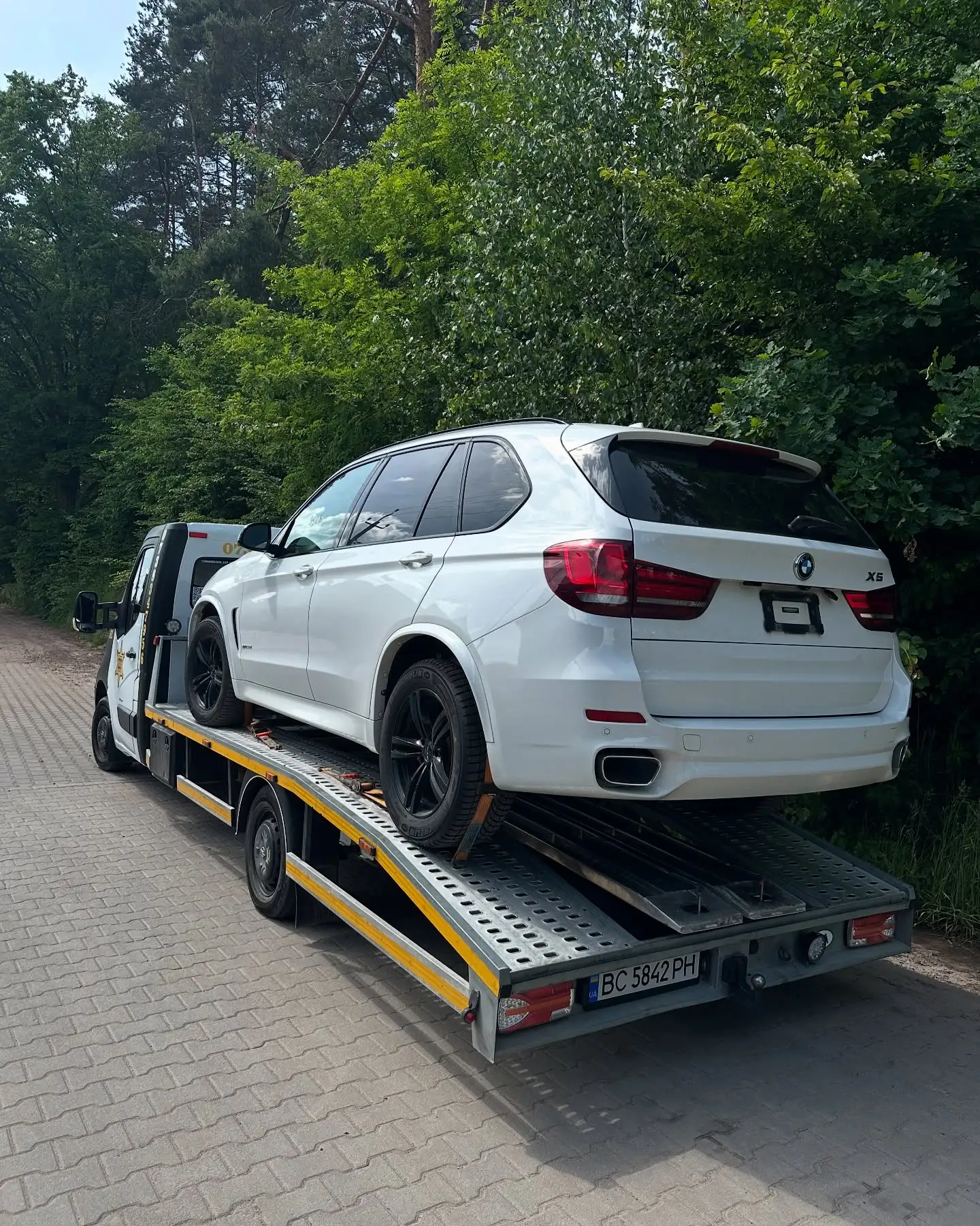 Транспортування авто